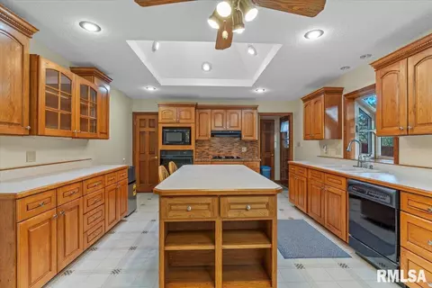 2508 Queensway Rd, Springfield, IL 62702 photo 8