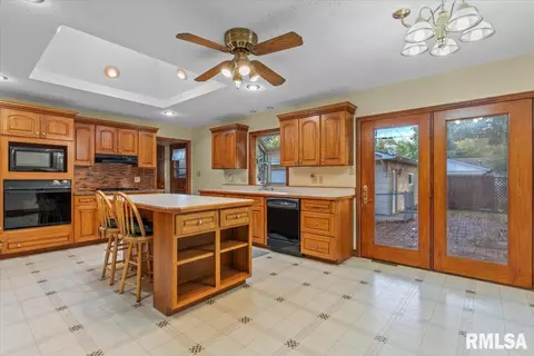 2508 Queensway Rd, Springfield, IL 62702 photo 3