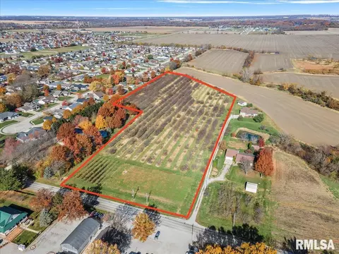 2299 E Walnut St, Chatham, IL 62629