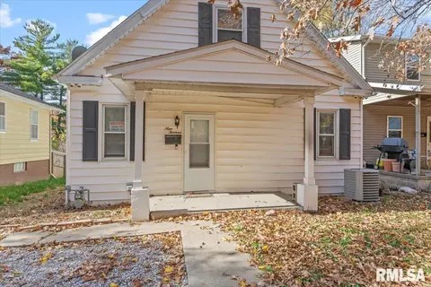 913 Patton Ave, Springfield, IL 62702 photo 2