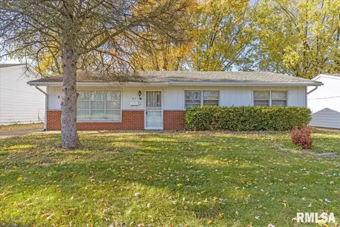 81 Adloff Ln, Springfield, IL 62703