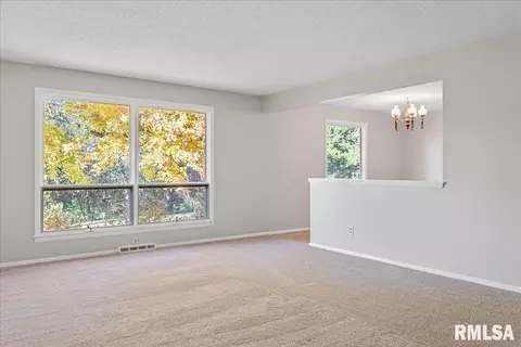 243 Nottingham Rd, Springfield, IL 62704 photo 5
