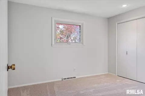 243 Nottingham Rd, Springfield, IL 62704 photo 18