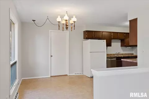 243 Nottingham Rd, Springfield, IL 62704 photo 8