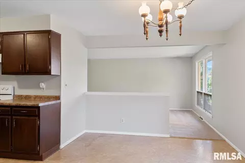 243 Nottingham Rd, Springfield, IL 62704 photo 10