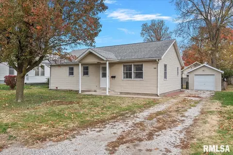 502 S Fayette St, Jacksonville, IL 62650