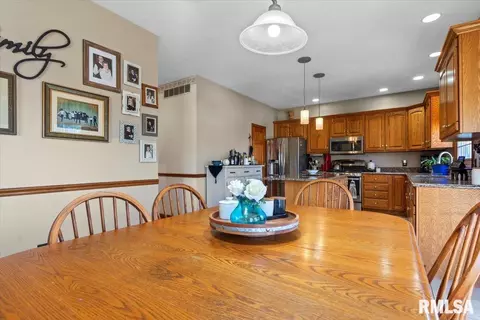 321 Keystone Dr, Chatham, IL 62629 photo 17