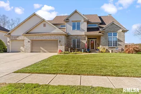 321 Keystone Dr, Chatham, IL 62629