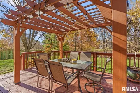 321 Keystone Dr, Chatham, IL 62629 photo 3
