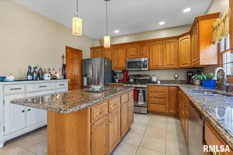 321 Keystone Dr, Chatham, IL 62629 photo 22
