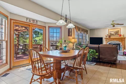321 Keystone Dr, Chatham, IL 62629 photo 16