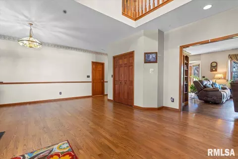 321 Keystone Dr, Chatham, IL 62629 photo 11