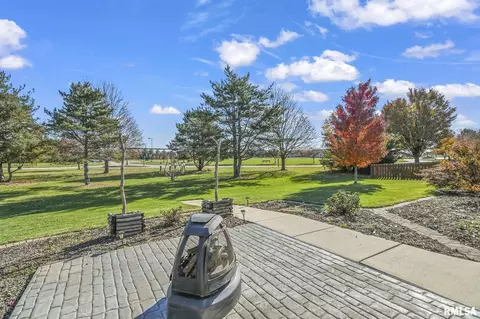 2300 Redlands Dr, Springfield, IL 62711 photo 11