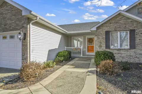 2300 Redlands Dr, Springfield, IL 62711 photo 2