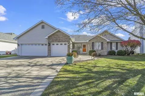 2300 Redlands Dr, Springfield, IL 62711