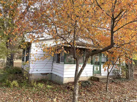 18537 Quiver Beach Rd, Havana, IL 62644