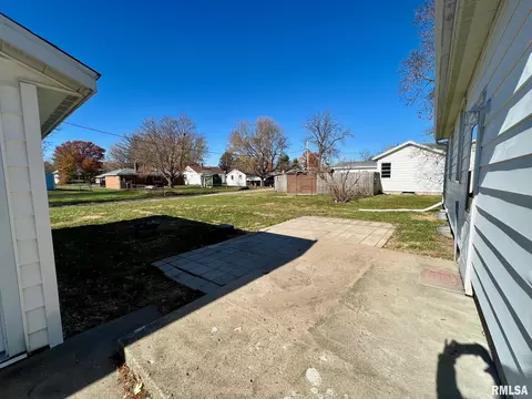 514 N Scott St, Mount Pulaski, IL 62548 photo 23