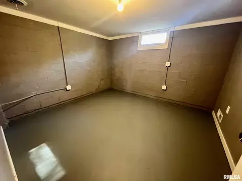 514 N Scott St, Mount Pulaski, IL 62548 photo 20