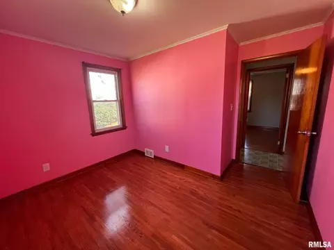 514 N Scott St, Mount Pulaski, IL 62548 photo 13