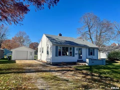 514 N Scott St, Mount Pulaski, IL 62548