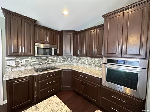 69 Bricker Cir, Avon, IL 61415 photo 26