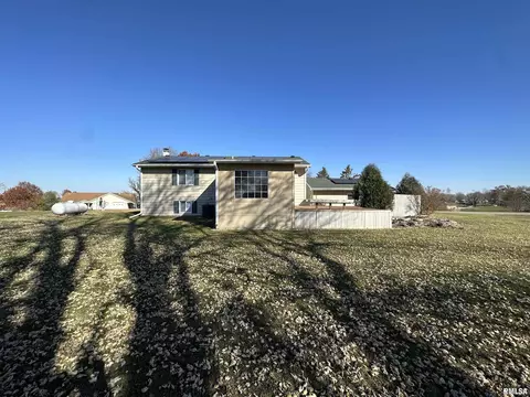 69 Bricker Cir, Avon, IL 61415 photo 7