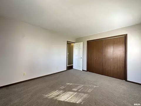 69 Bricker Cir, Avon, IL 61415 photo 34