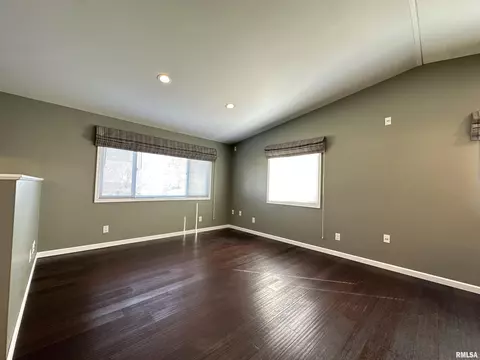 69 Bricker Cir, Avon, IL 61415 photo 17