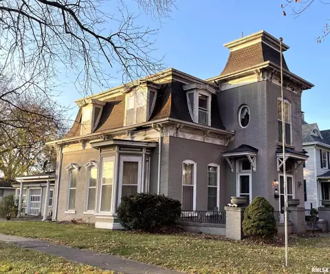 226 S Orange St, Havana, IL 62644