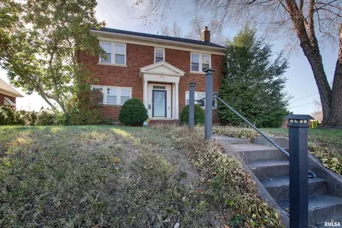 1900 Jefferson St, Quincy, IL 62301