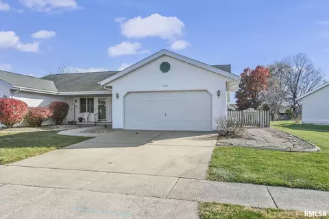 3060 Biscayne Dr, Springfield, IL 62707 photo 2