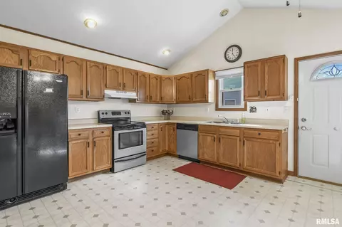 3060 Biscayne Dr, Springfield, IL 62707 photo 9