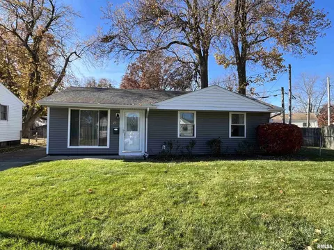 25 Melody Ln, Springfield, IL 62702