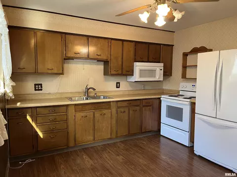 25 Melody Ln, Springfield, IL 62702 photo 2