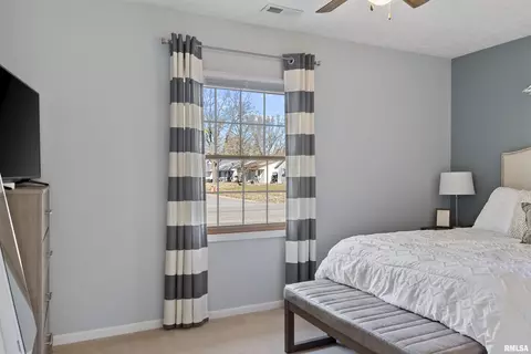 2714 Black Ave, Springfield, IL 62702 photo 14