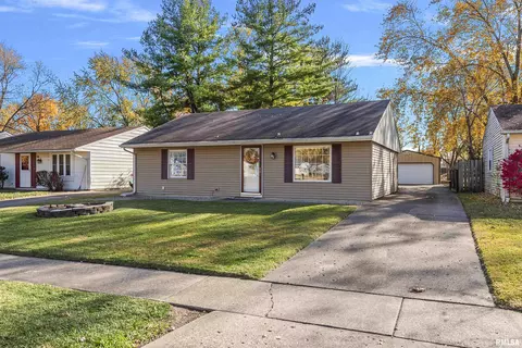 2714 Black Ave, Springfield, IL 62702 photo 2