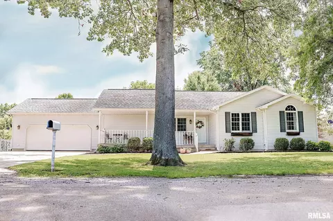 603 Oak St, Kincaid, IL 62540