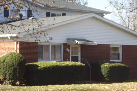 401 S Durkin Dr, Springfield, IL 62704 photo 4
