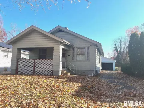 2332 S 7th St, Springfield, IL 62703