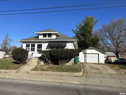 1655 E Main St, Galesburg, IL 61401
