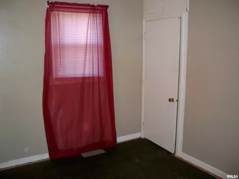 18 Hedge Dr, Springfield, IL 62707 photo 6