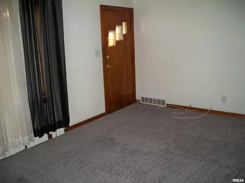 3053 Linden Ave, Springfield, IL 62707 photo 8