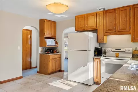 187 Circle Dr, Springfield, IL 62703 photo 9
