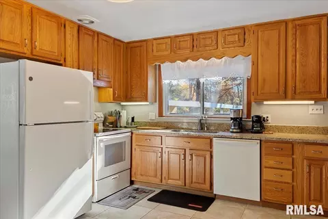 187 Circle Dr, Springfield, IL 62703 photo 8