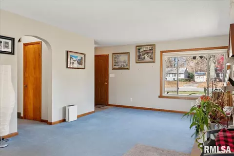 187 Circle Dr, Springfield, IL 62703 photo 5