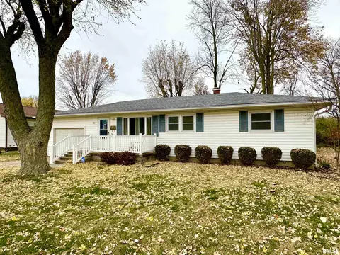 14 Winthrop Ter, Jacksonville, IL 62650