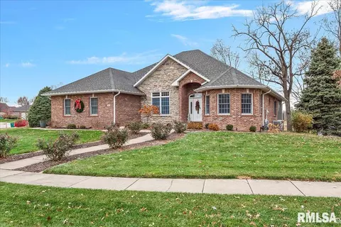 1515 Appalachian Trl, Rochester, IL 62563