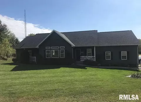 29624 Carlinville Cut Off Rd, Girard, IL 62640