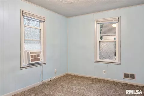 2204 S 15th St, Springfield, IL 62704 photo 10