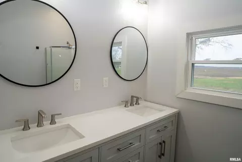 808 Main St, Augusta, IL 62311 photo 9